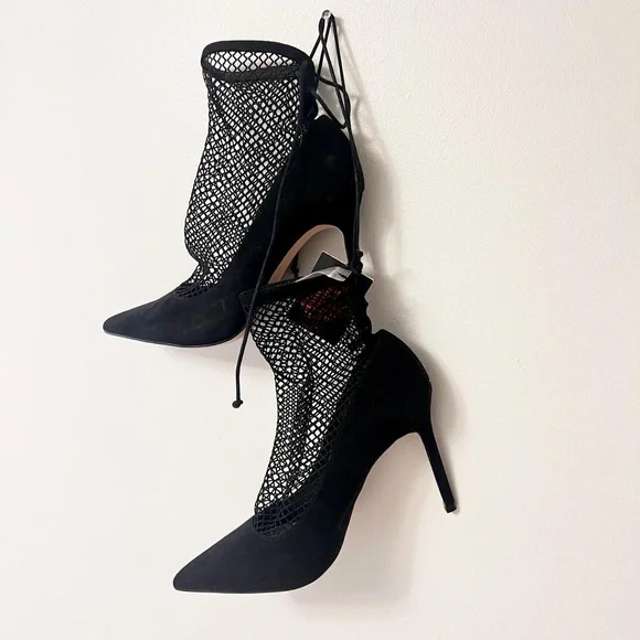 Suede high heels with mesh detailing. - Picture 5 of 5